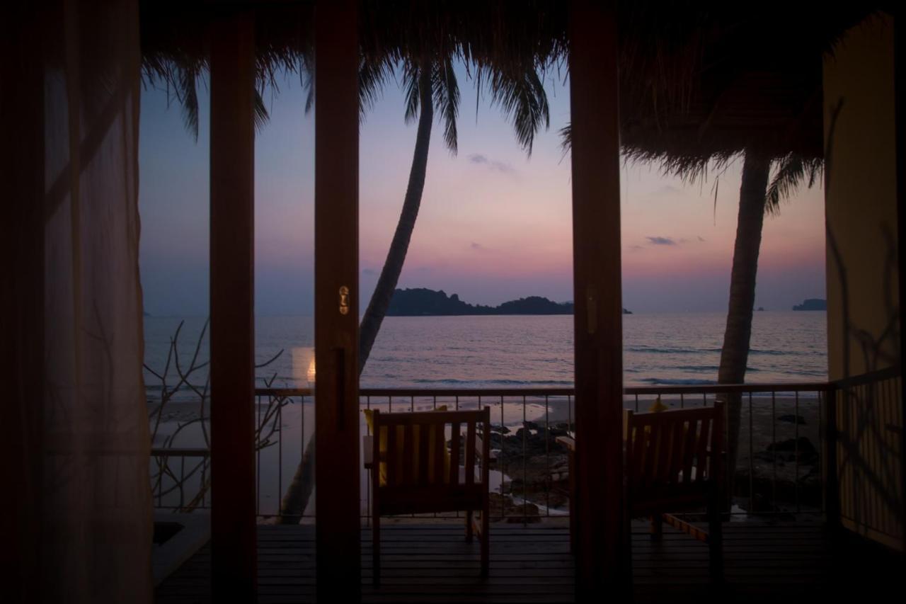 The Nest Private Beach Resort Chumphon Exteriör bild