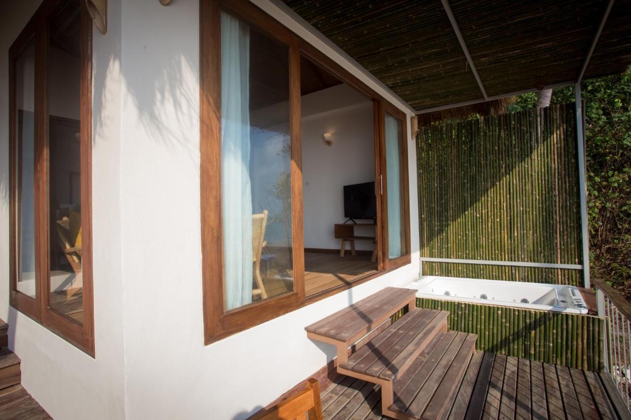 The Nest Private Beach Resort Chumphon Exteriör bild