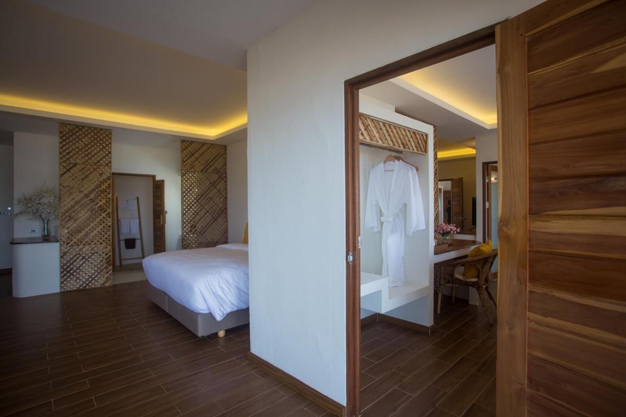The Nest Private Beach Resort Chumphon Exteriör bild