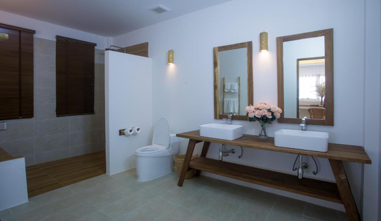 The Nest Private Beach Resort Chumphon Exteriör bild